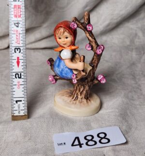 b488- Apple Tree Girl. Hummel