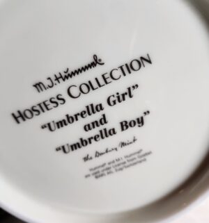 b493- M.J. Hummel Hostess Collection serving bowl and spoon set - Image 4