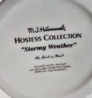 b520- M.I. Hummel Stormy Weather hostess collection footed cake plate with matching server - Image 3