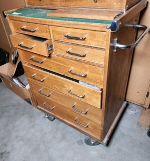 b513- Gerstner International wooden roller cabinet - Image 3