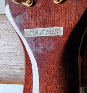 b514- Yamaha FD02 Acoustic Guitar w/ Leather case - Image 7