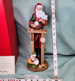 d10- Lenox 2014 Countdown to Christmas Clock Shop Santa Figurine
