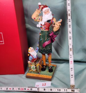 d12- Lenox Santas Merry Mix Up Christmas 2015 Santa Claus Figurine