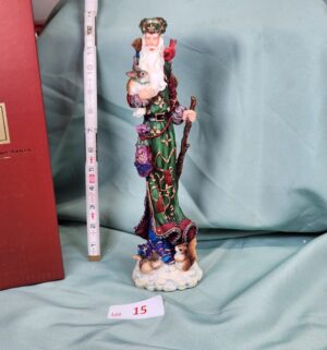 d15- Lenox The Woodland Santa