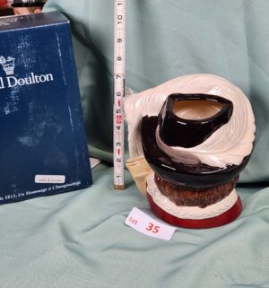 d35- Cyrano De Bergerac D7004 Royal Doulton - Image 2