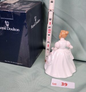 d39- December 1990 HN3329 Royal Doulton - Image 2
