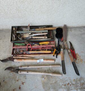 c20- garden tools