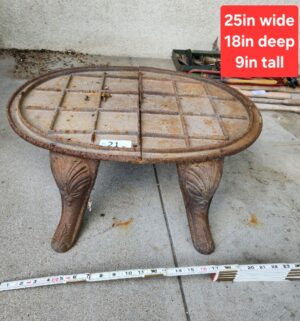 c21- cast iron base for a potbelly stove
