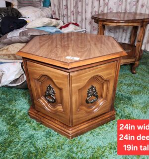 c39- Vintage a hexagon end table - Image 1