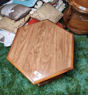 c39- Vintage a hexagon end table - Image 2