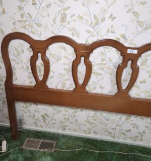 c44- vintage cal king/king bassett headboard - Image 2