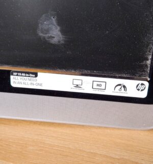 c59- hp 19 all in one w/ printer. Does not power on, condiition unknown - Image 2