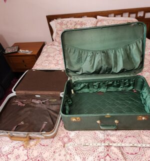 c75- mid century luggage by samsonsite, jCHiggins - Image 4