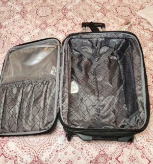 c76- samsonite rolling luggage - Image 2