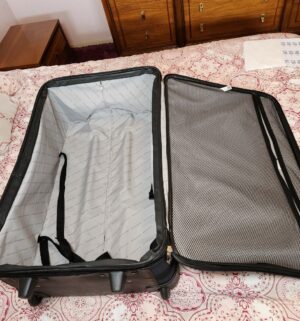 c78- meadowood rolling luggage - Image 3