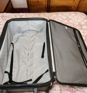 c79- meadowood rolling luggage - Image 2