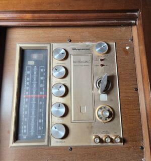 c120- mid century magnavox console stereo. Not tested. Missing tv - Image 2