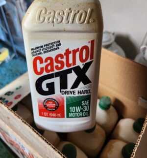 c138- full case of cstrol gtx 10w-30 oil - Image 3