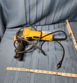 c147- dewalt angle grinder. Tested/works - Image 1