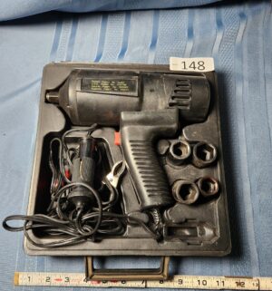 c148- vintage impact drill. Not tested - Image 1