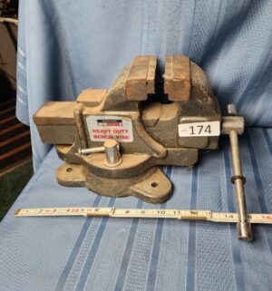 c174- blackhawk heavy duty bench vise