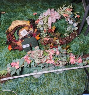 c181- fall wreaths - Image 1