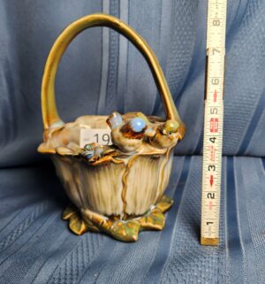 c192- majolica-style ceramic basket - Image 2