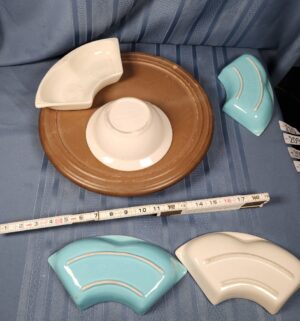 c200- chip and dip serving set by Maurice of CA model S-14. chips seen - Image 2
