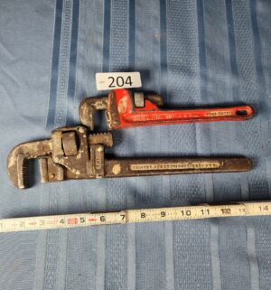 c204- 2 pipe wrenches - Image 1