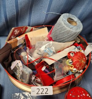 c222- collection of sewing supplies - Image 3