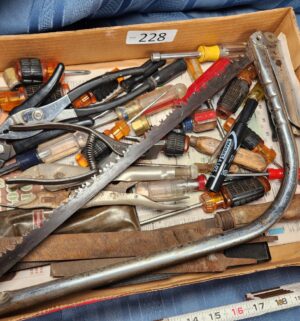 c228- tray of various tools - Image 2