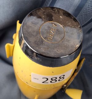 c288- vintage Dazey Rocket hand-crank ice crusher - Image 2