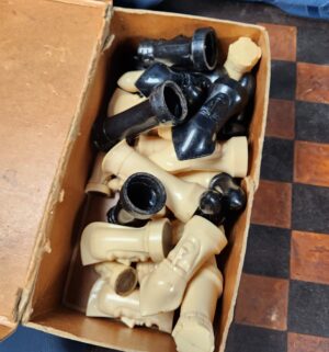 c302- Vintage Chess Board w/ plastic pieces - Image 2
