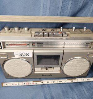 c308- Panasonic RX-5090 boombox - Image 2