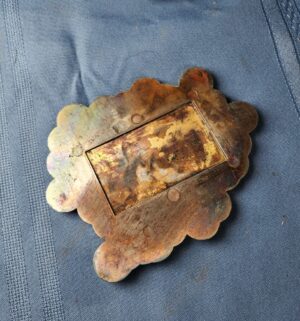 c314- pile o gold paperweight - Image 2