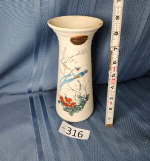 c316- treasure craft vase - Image 1