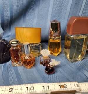 c320- vintage avon fragrances - Image 3