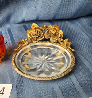 c324- fenton hobnail glass boot, Stylebuilt rose floral and glass soap dish - Image 2