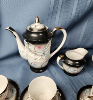 c337- Japanese Moriage Dragonware tea set - Image 2