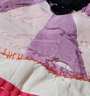 c358- vintage homemad hand sewn quilt - Image 4