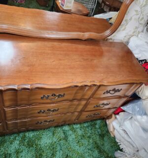 c367- Mid century French Provincial Bassett dresser w/ mirror - Image 3