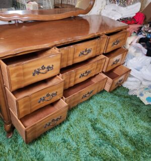 c367- Mid century French Provincial Bassett dresser w/ mirror - Image 6