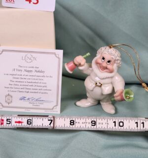 d45- A Very Happy Lenox Disney Showcase Ornament - Image 1