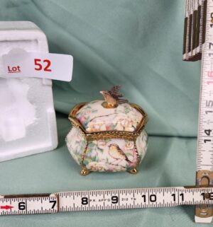 d52- Hour of Power bird trinket box - Image 1