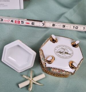d59- Hour of Power bird trinket box - Image 3