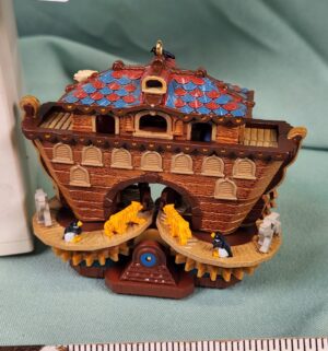 d64- Noahs Ark Keepsake Ornament - Image 2