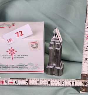 d72- Bronners Empire State Building ornament - Image 1