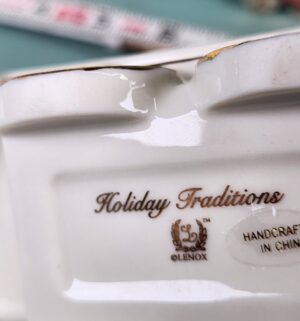 d74- Lenox Holiday Traditions Collection train car - Image 4