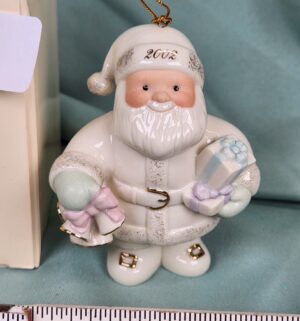 d89- Lenox Annual Santa Ornament - Image 2