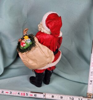 d98- 1988 Clothtique Possible Dreams Santa Claus figurine - Image 3